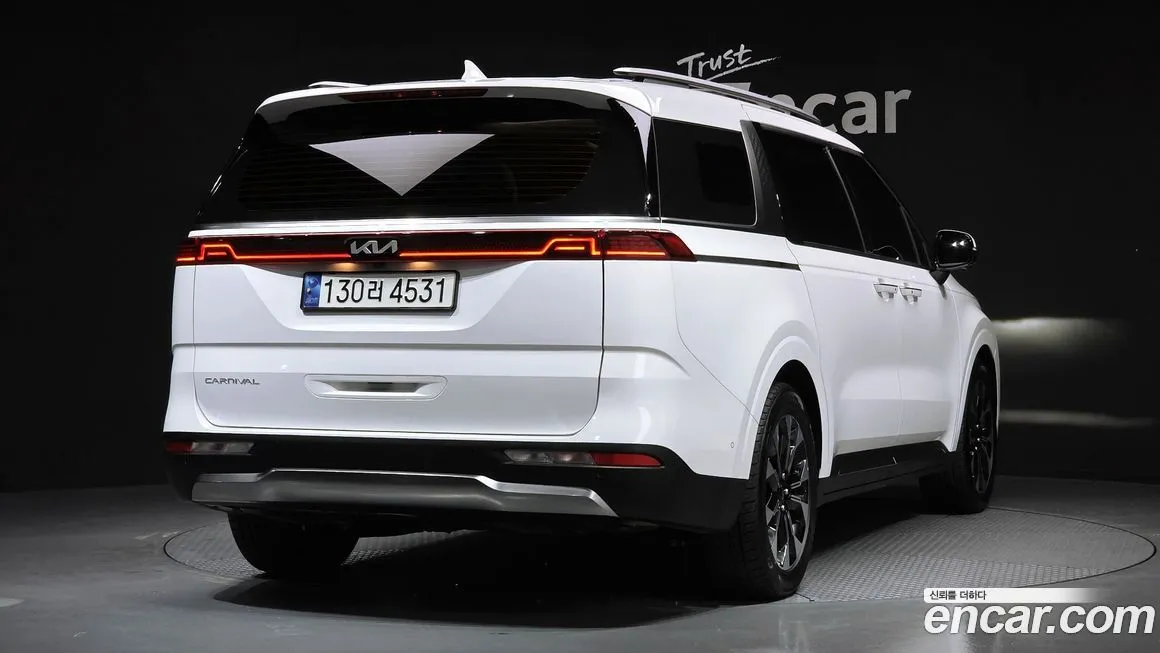 Kia Carnival — фото 2