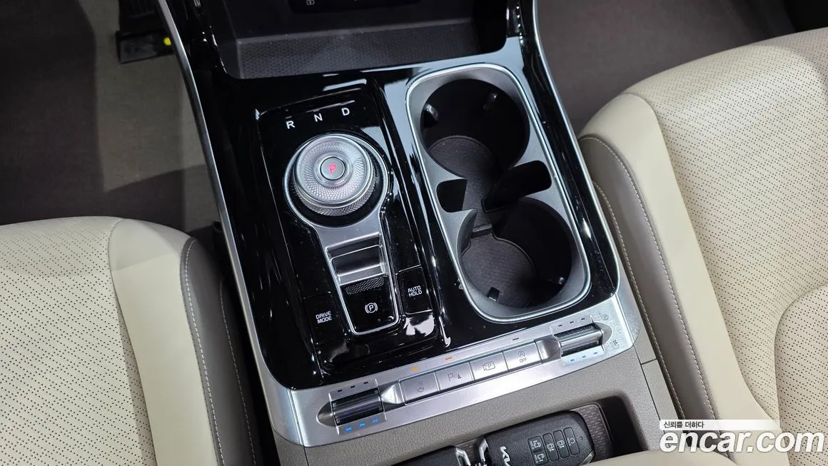 Kia Carnival — фото 10