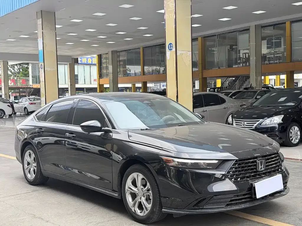 Honda Accord — фото 2