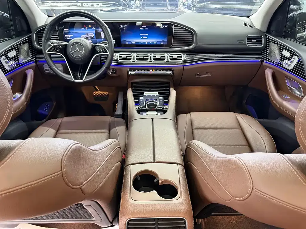 Mercedes-Benz GLS — фото 8