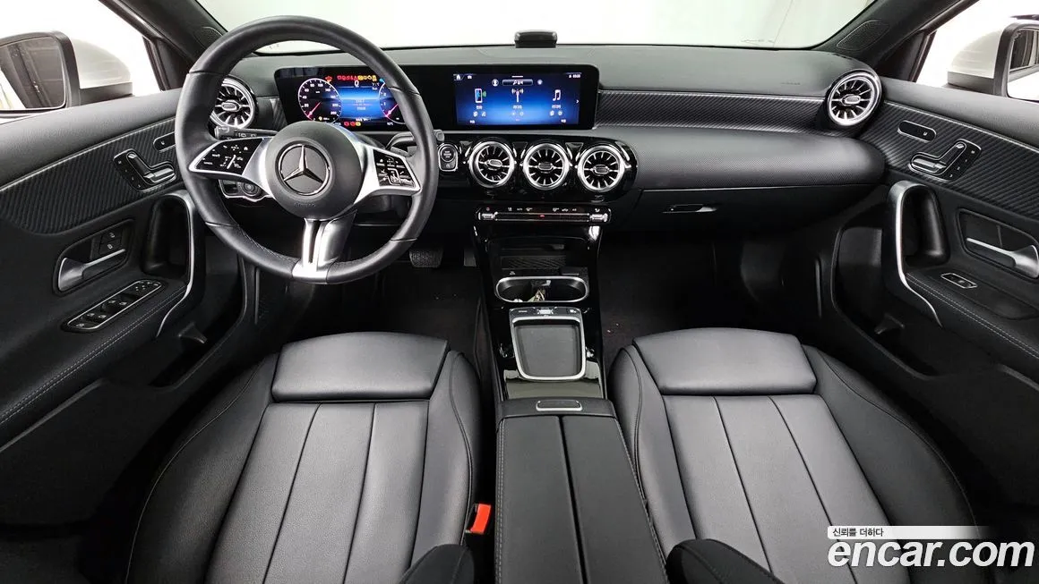 Mercedes-Benz A-Class — фото 10