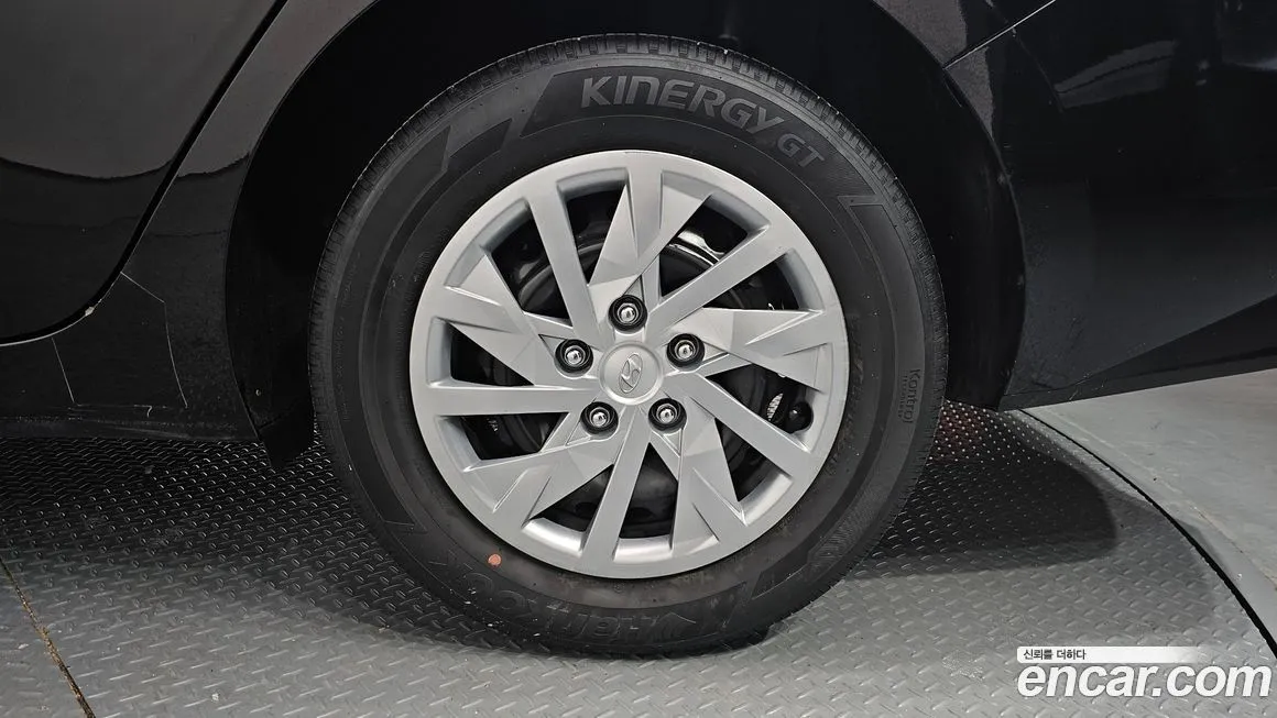 Hyundai AVANTE — фото 9