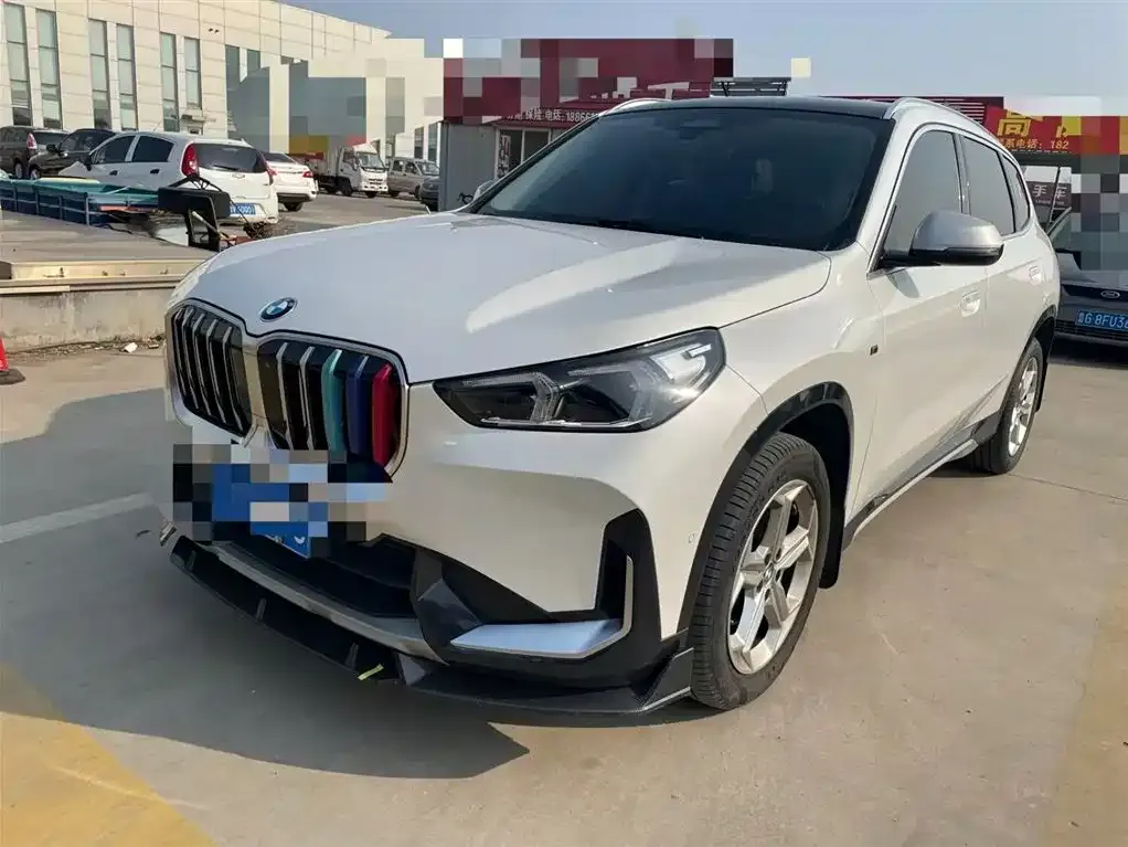 BMW X1 — фото 1