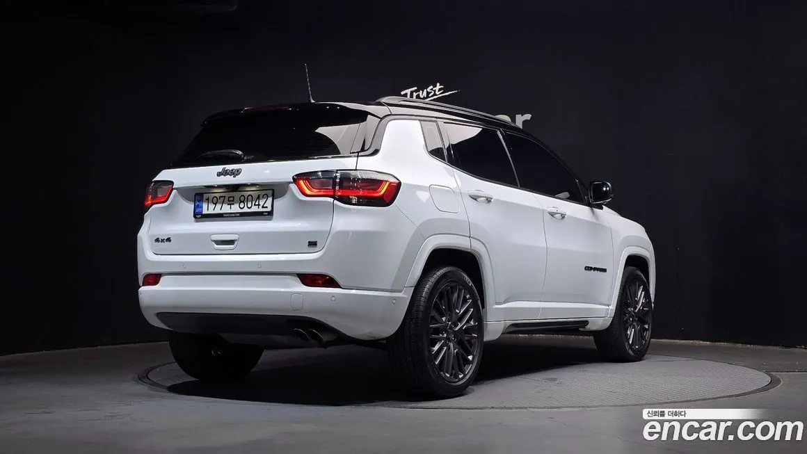 Jeep Compass — фото 7