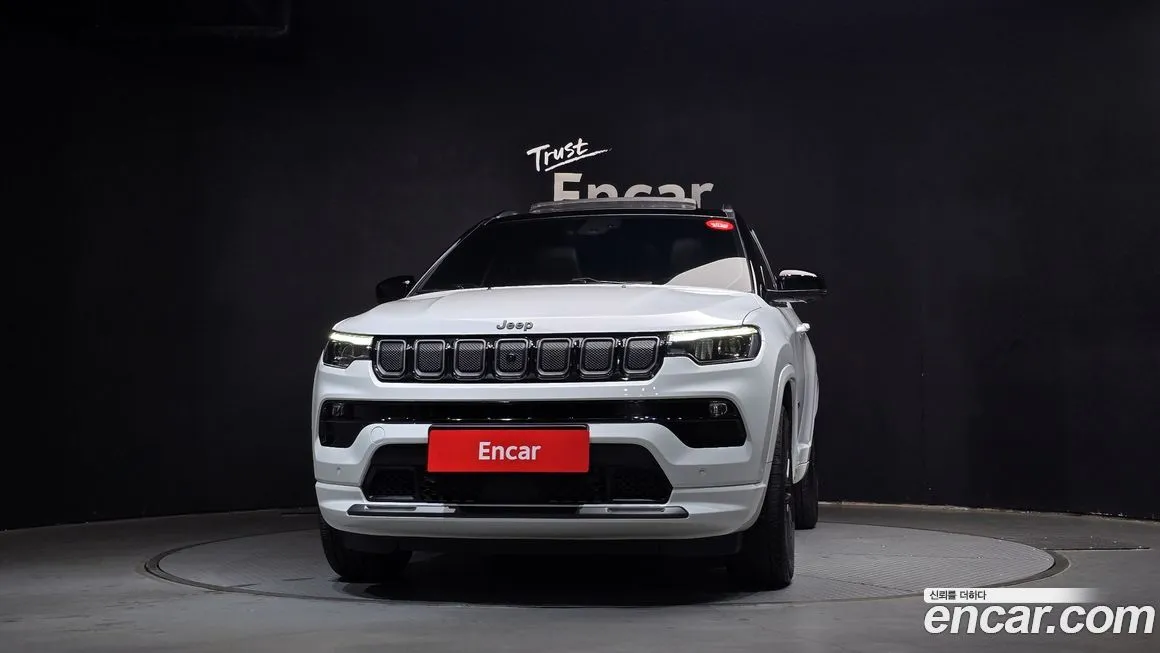 Jeep Compass — фото 5