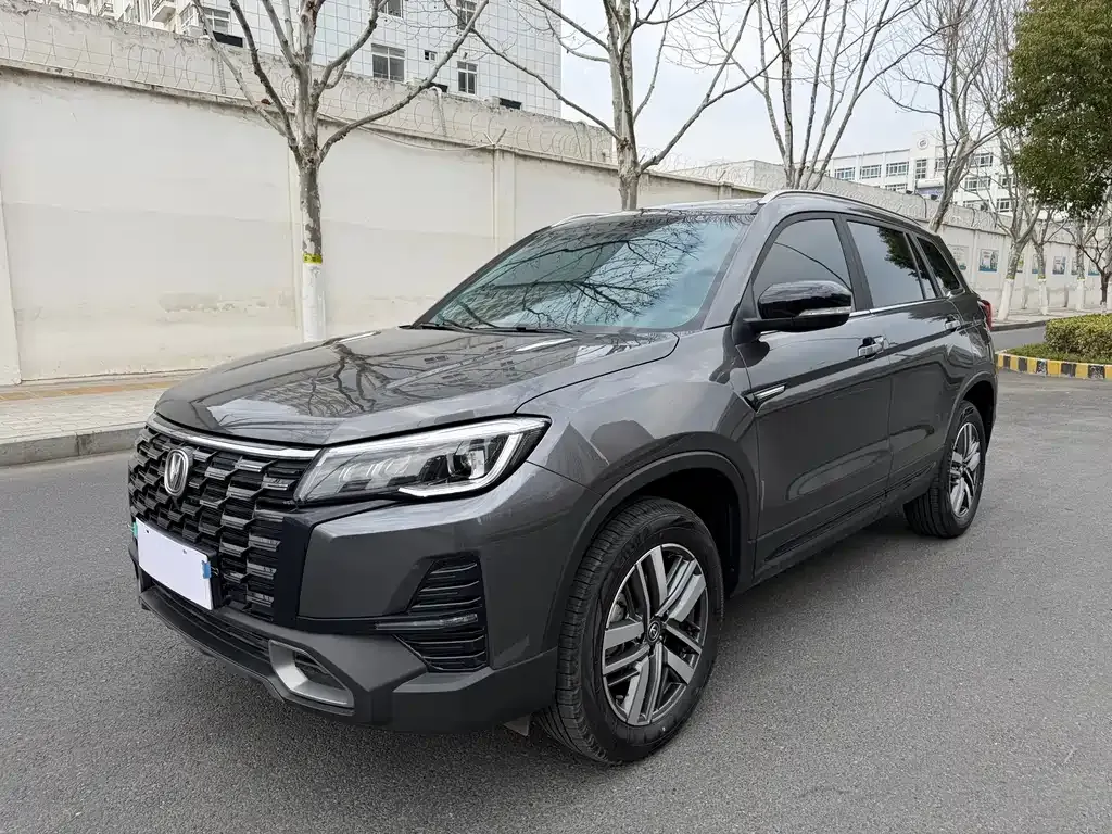 Changan CS75 — фото 1
