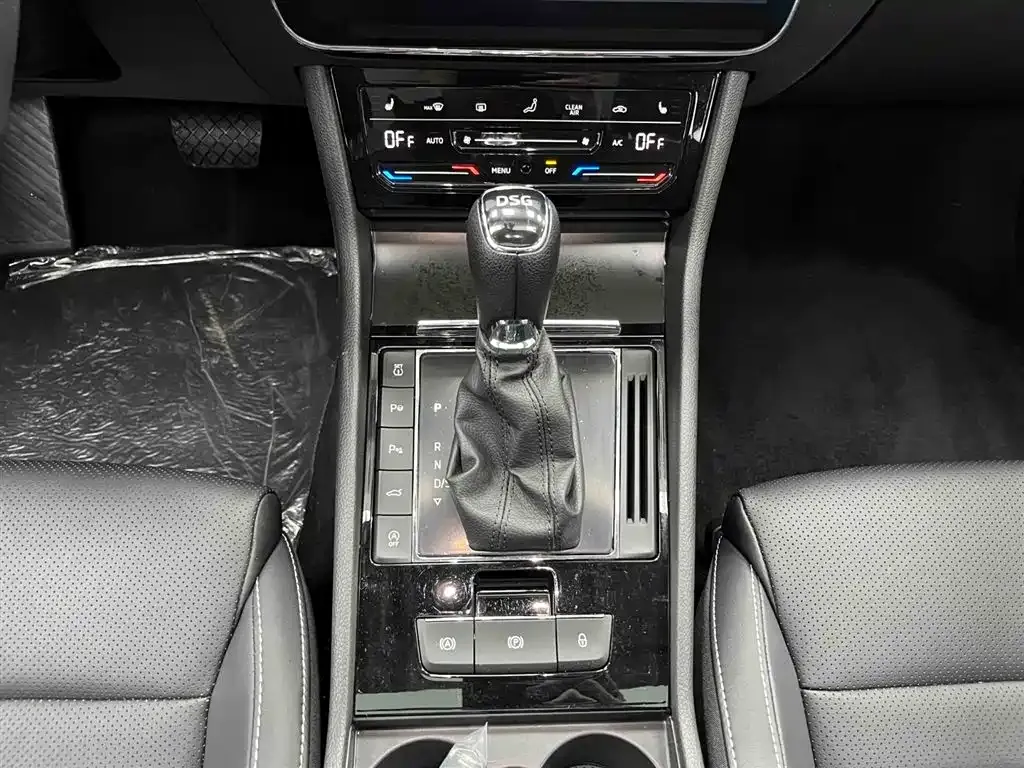 Skoda Superb — фото 6