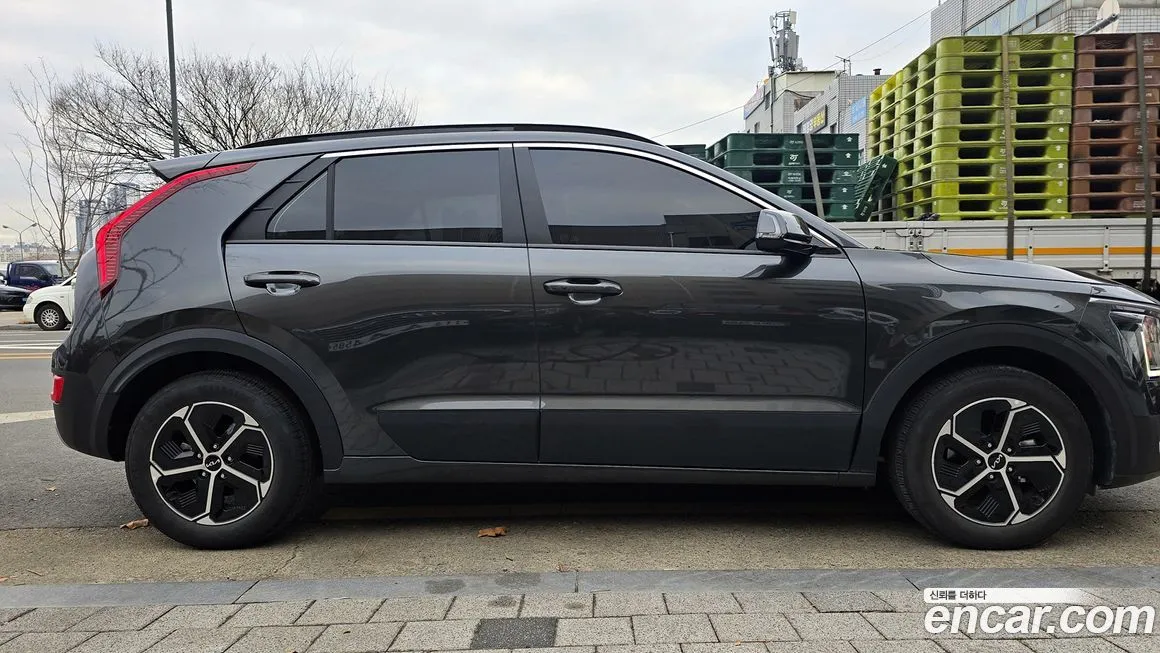 Kia Niro — фото 9