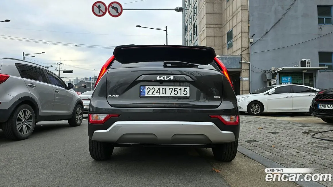 Kia Niro — фото 7