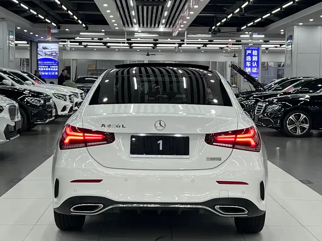 Mercedes-Benz A-Class — фото 8