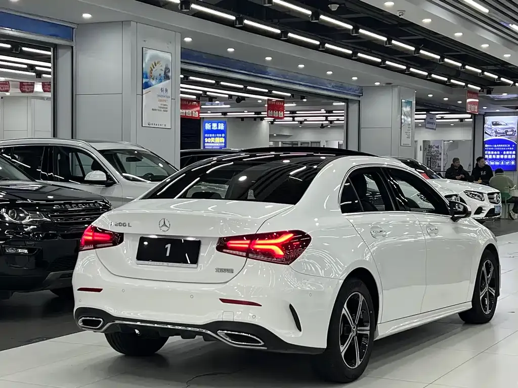 Mercedes-Benz A-Class — фото 4