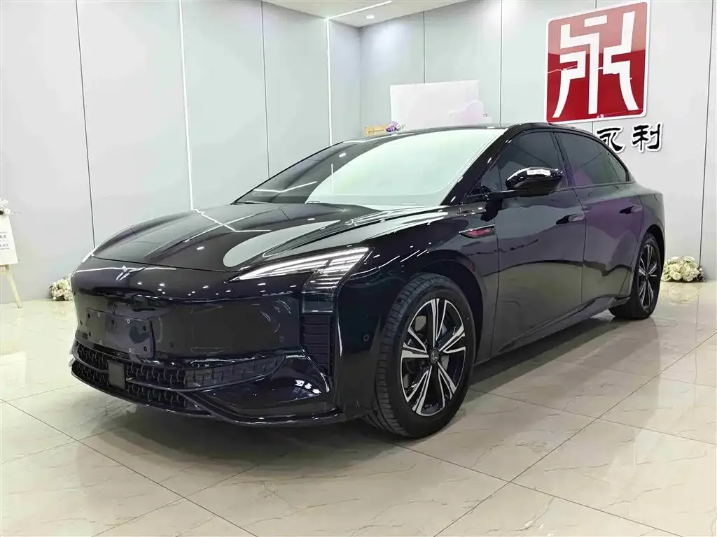Hongqi EH7 — фото 1