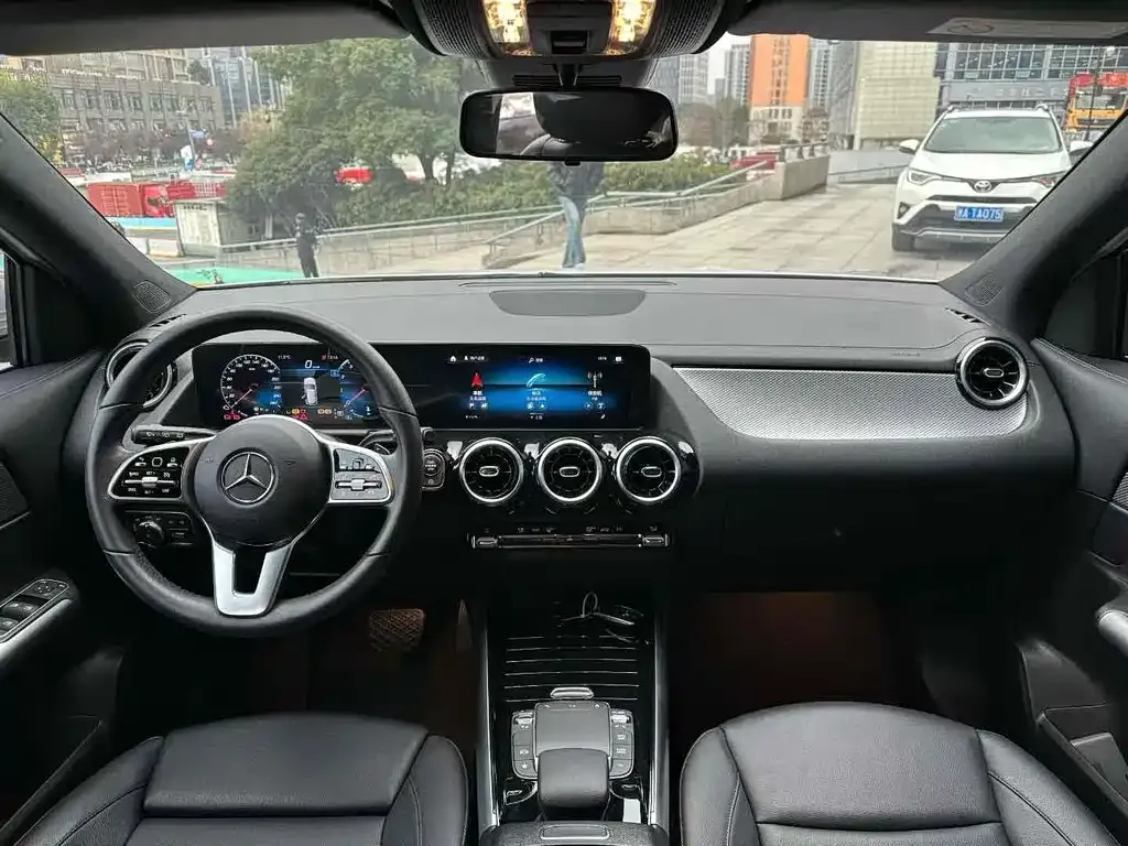 Mercedes-Benz GLA — фото 6