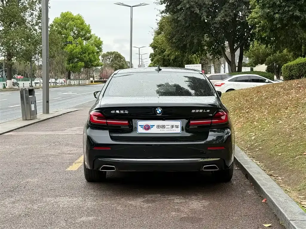 BMW 5 Series New Energy — фото 8
