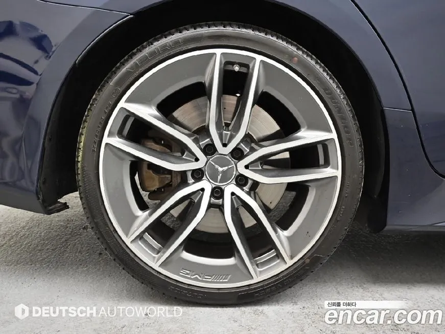 Mercedes-Benz CLS-Class — фото 10