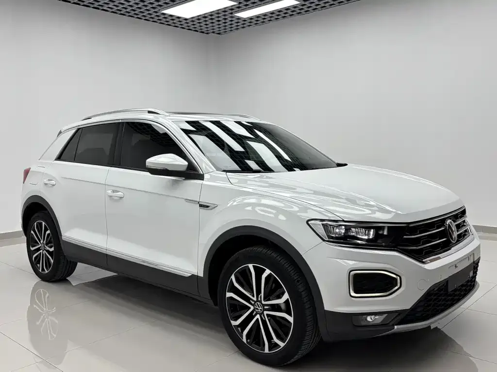 Volkswagen T-Roc — фото 7