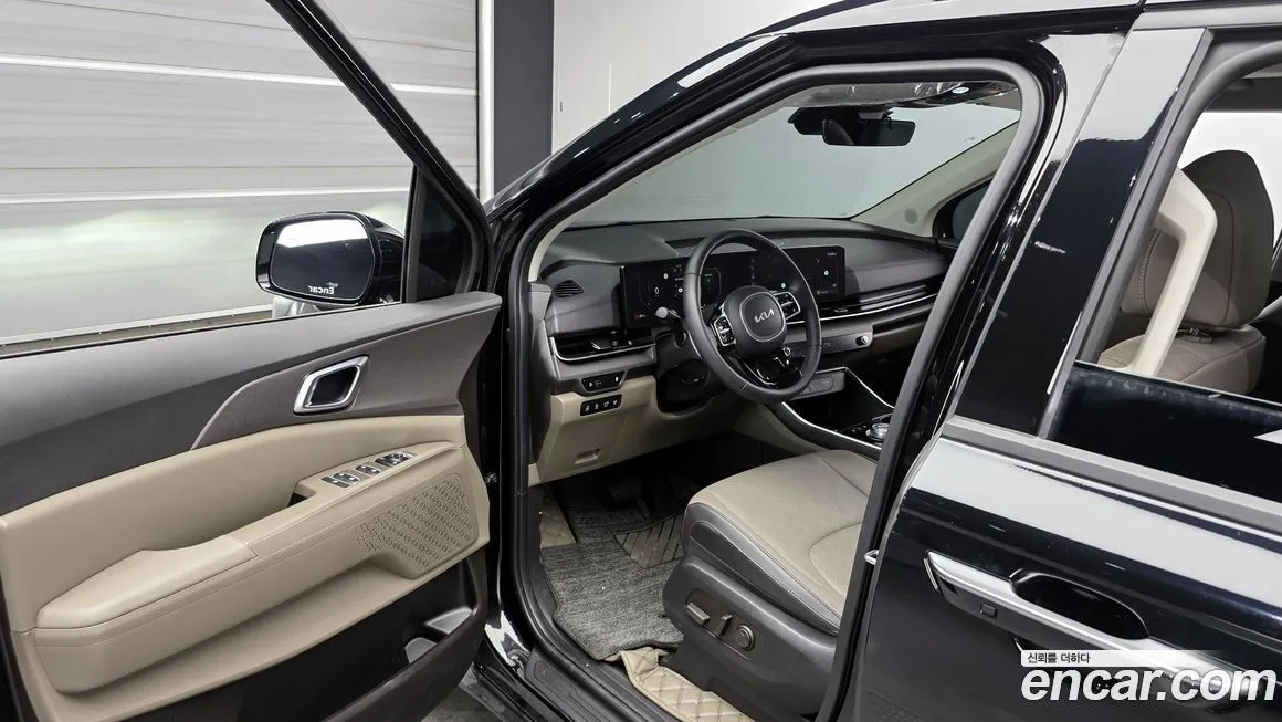 Kia Carnival — фото 10