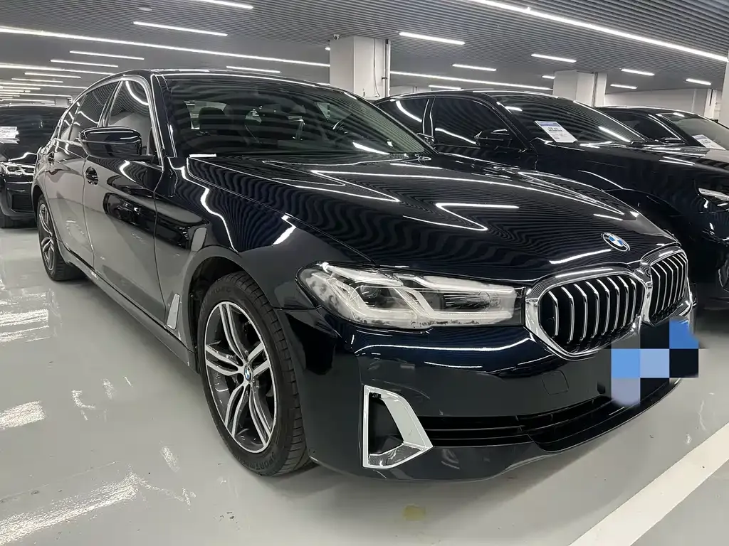BMW 5 Series — фото 10