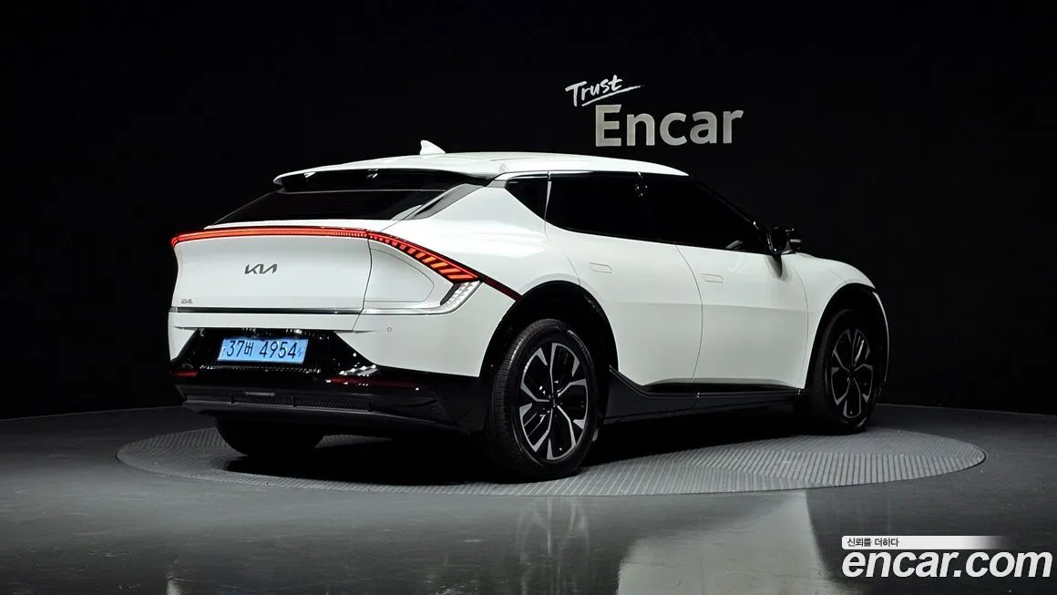 Kia EV6 — фото 6