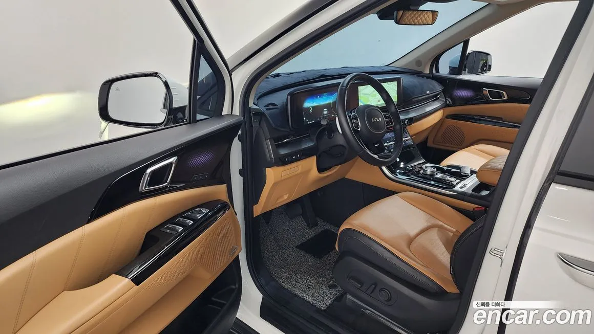 Kia Carnival — фото 10