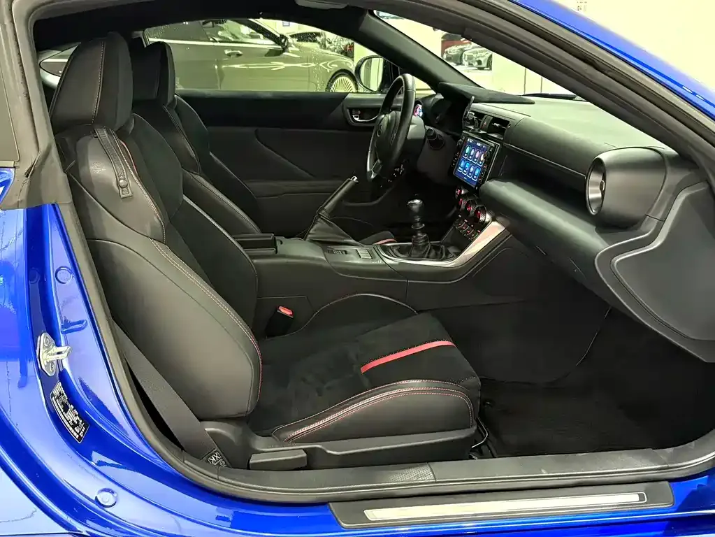Subaru BRZ — фото 3