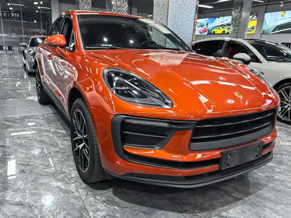 Porsche Macan — фото 1