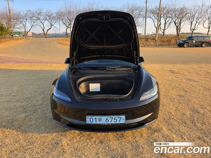 Tesla Model 3 — фото 2