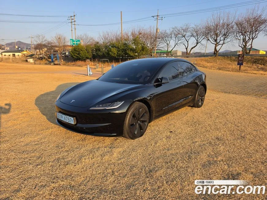 Tesla Model 3 — фото 4