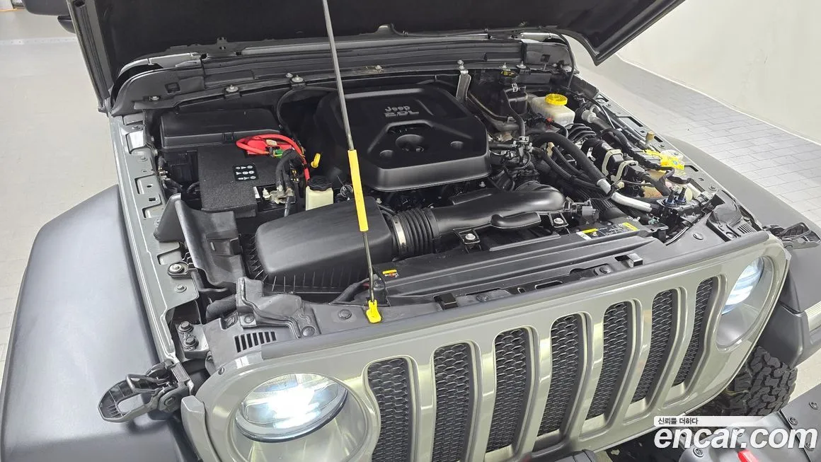 Jeep Wrangler — фото 7