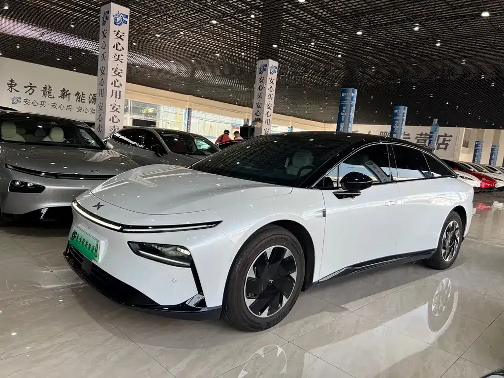 XPeng P7+ — фото 1