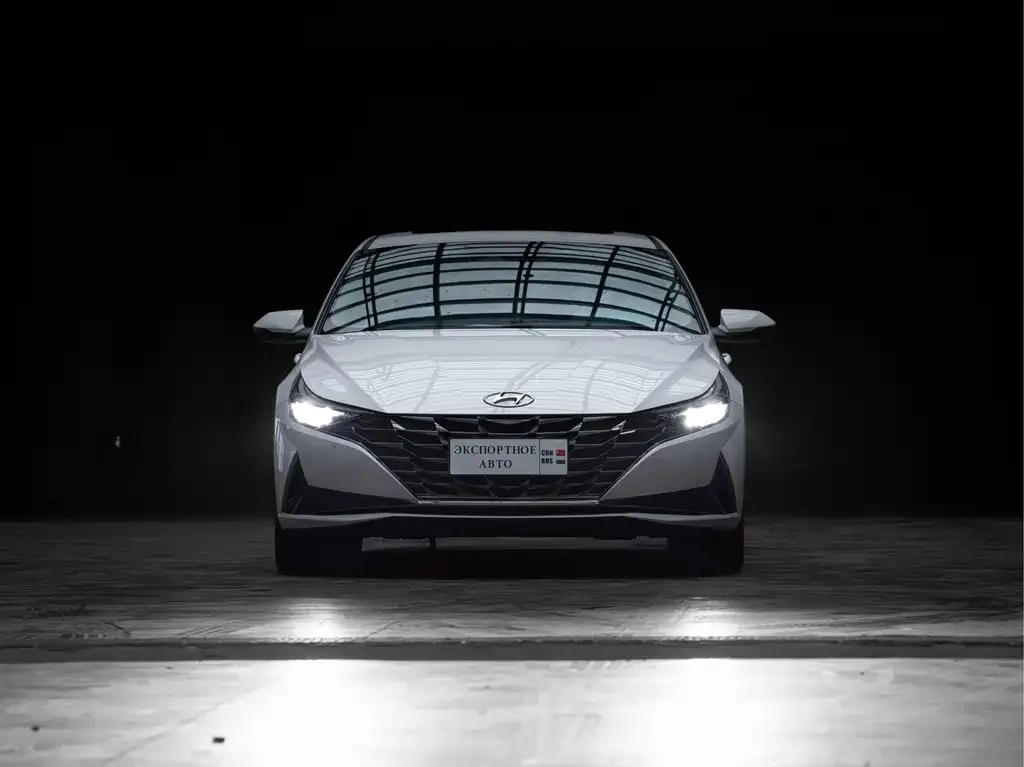 Hyundai Elantra — фото 4
