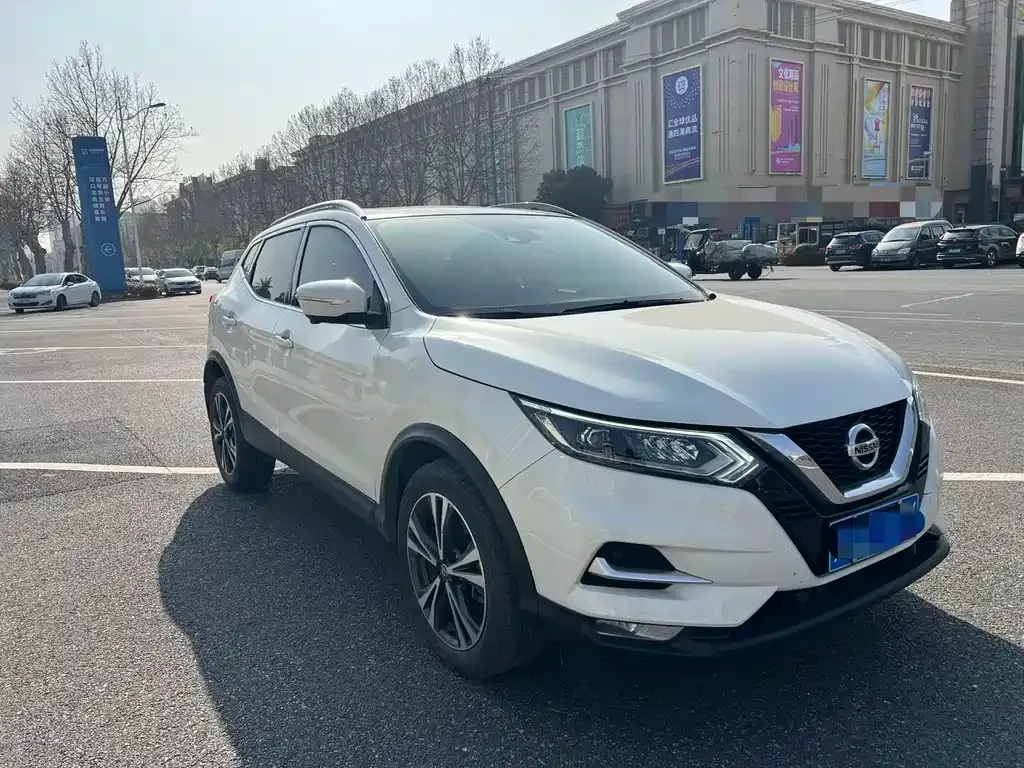 Nissan Qashqai — фото 7