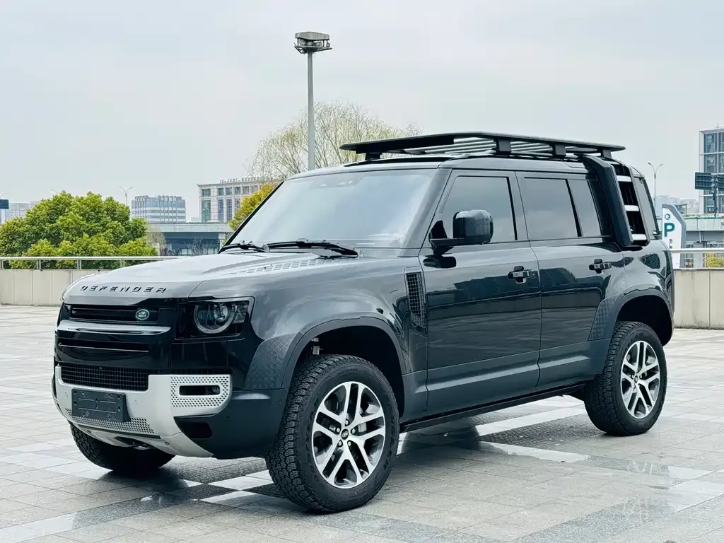 Land Rover Defender — фото 1