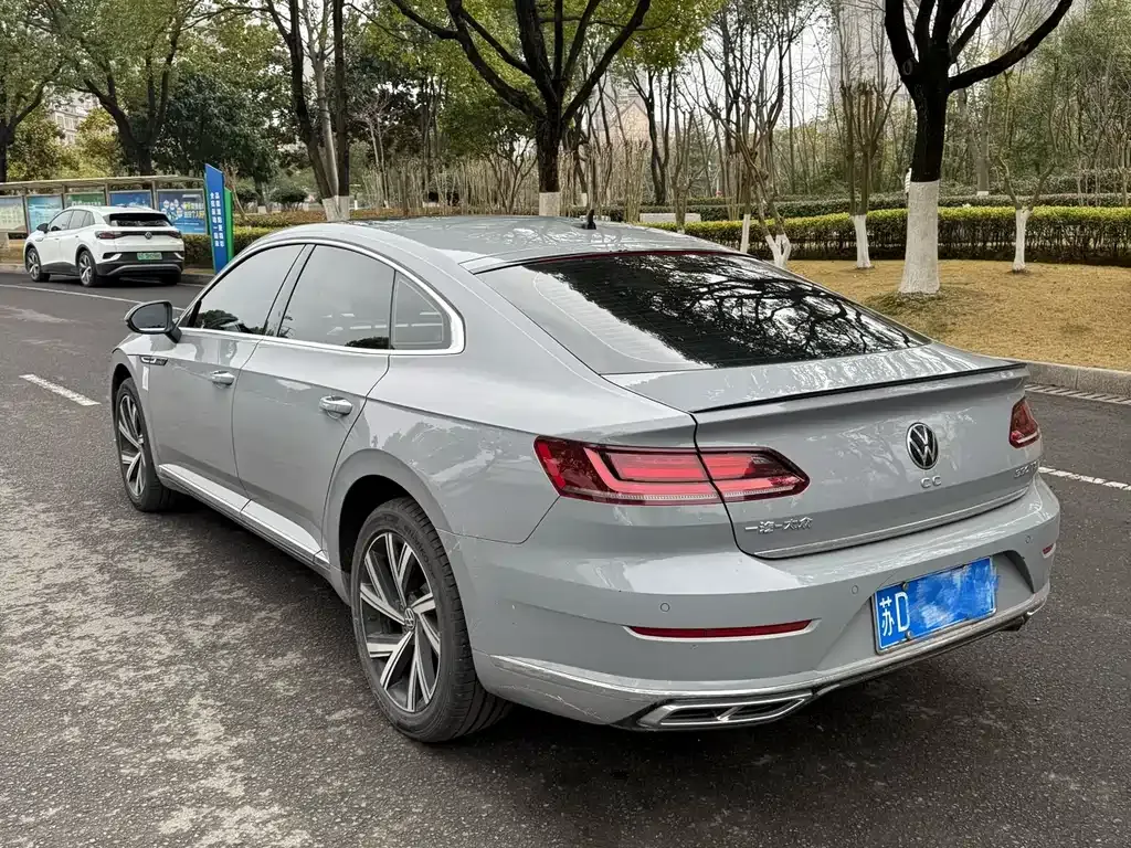 Volkswagen CC — фото 10
