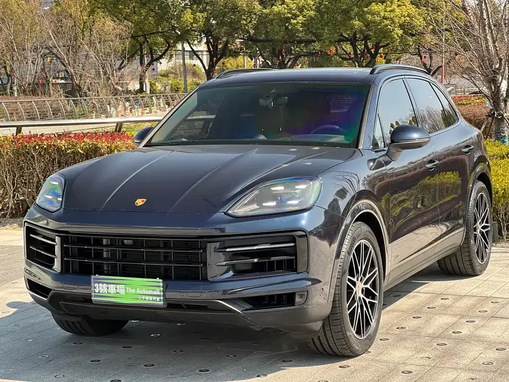 Porsche Cayenne — фото 1