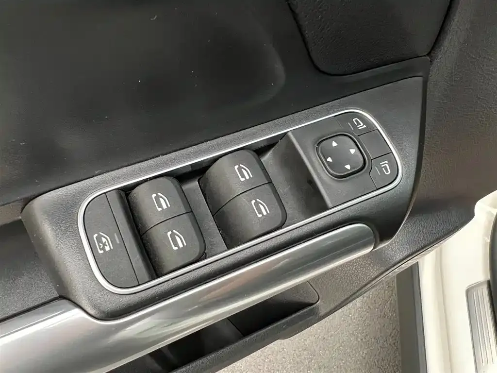 Mercedes-Benz GLA — фото 3