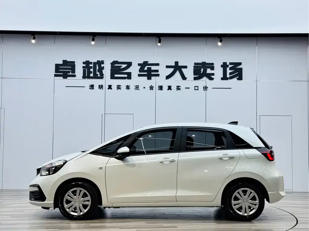 Honda Fit — фото 2