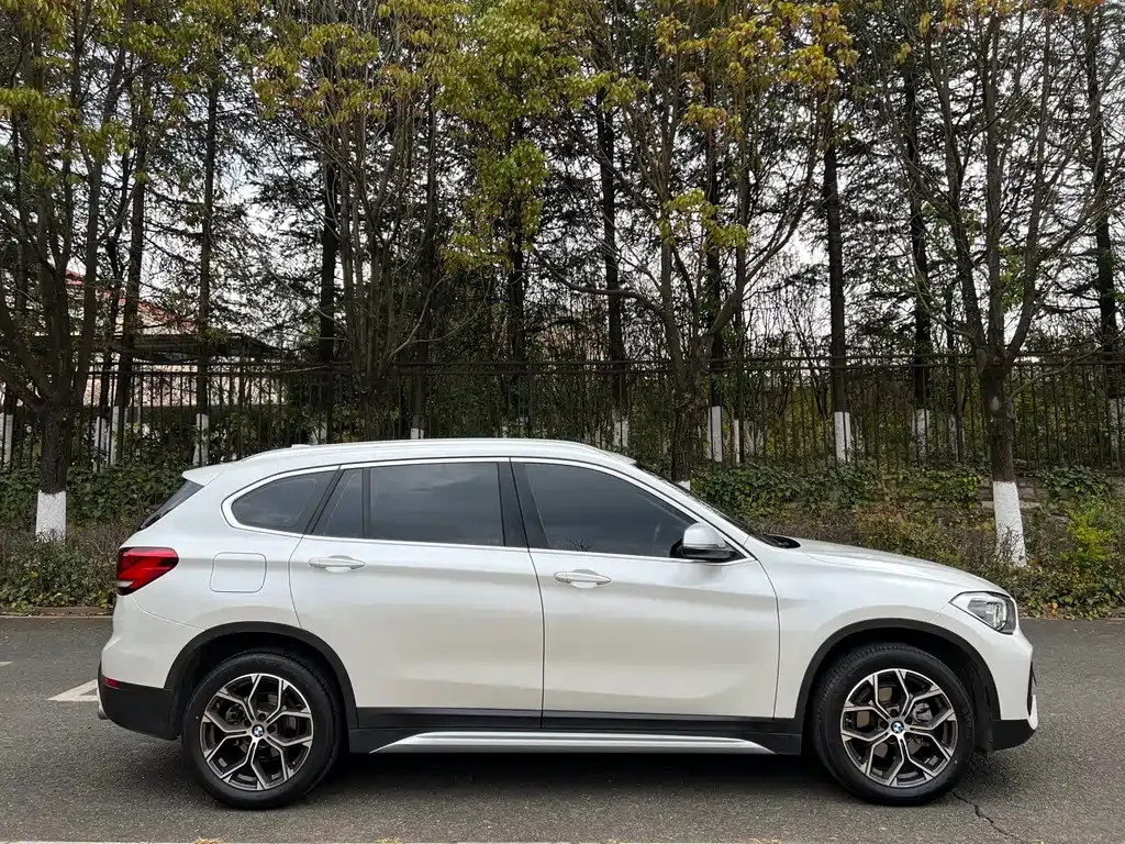 BMW X1 — фото 3