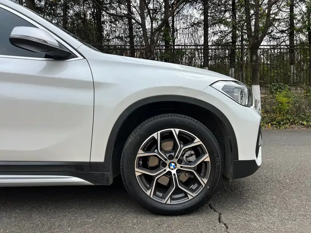 BMW X1 — фото 10