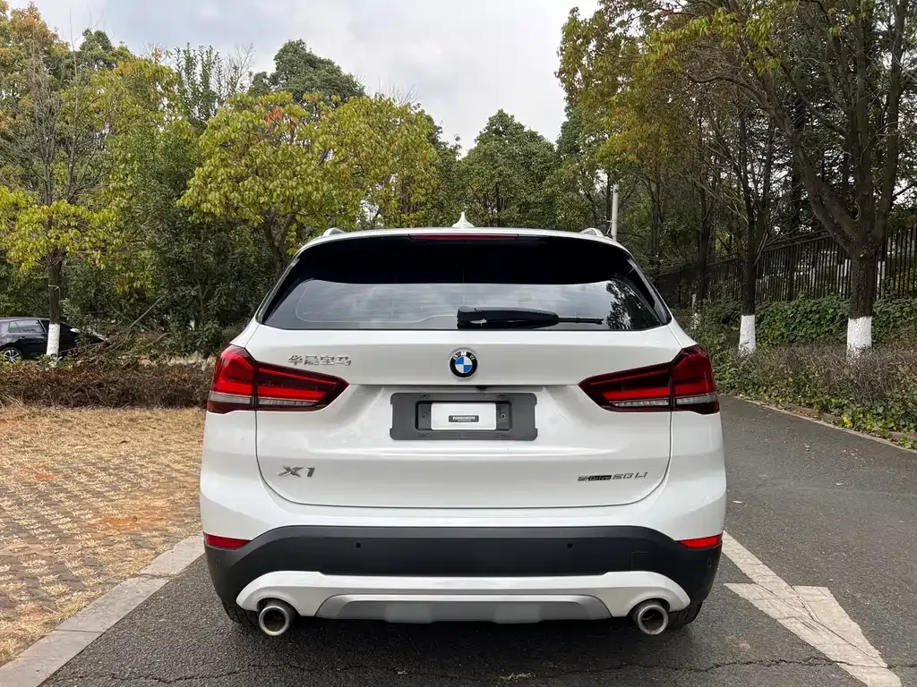 BMW X1 — фото 2