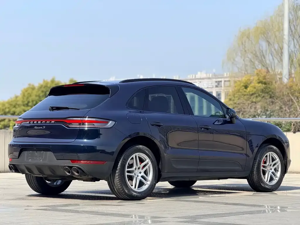 Porsche Macan — фото 7