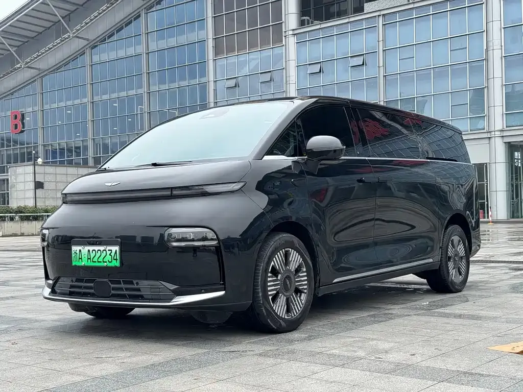 Geely Yizhen L380 — фото 1
