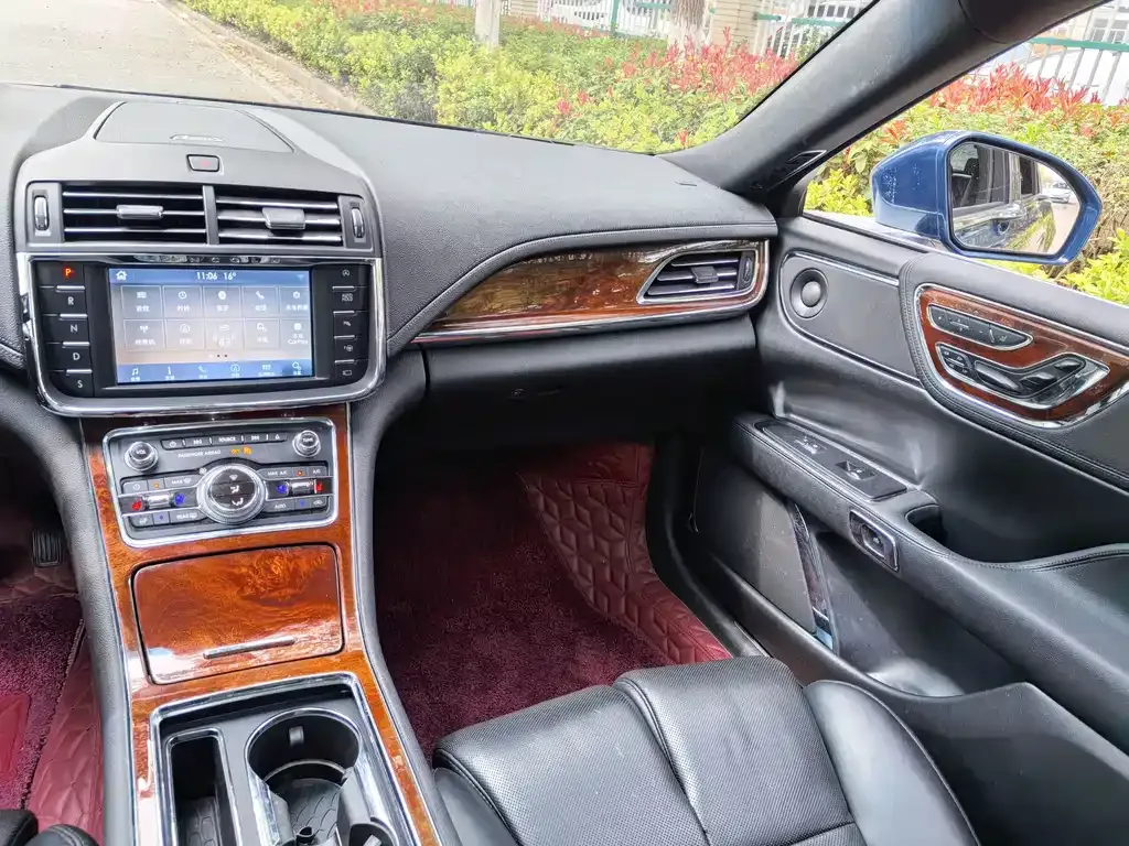 Lincoln Continental — фото 6
