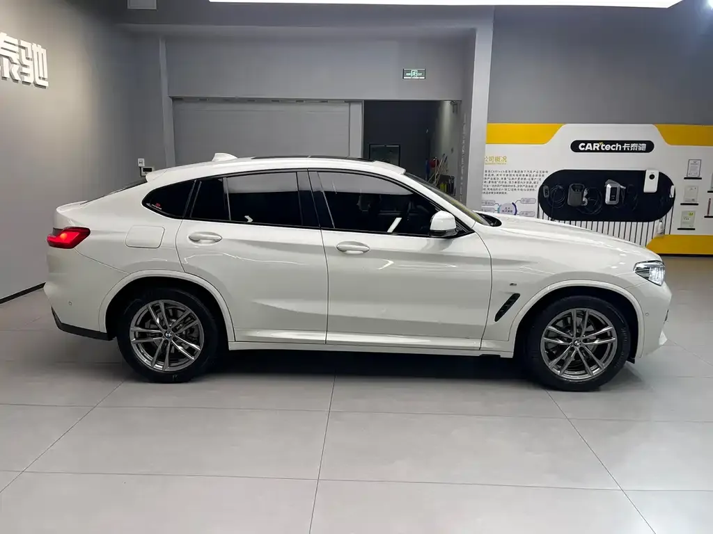 BMW X4 — фото 5
