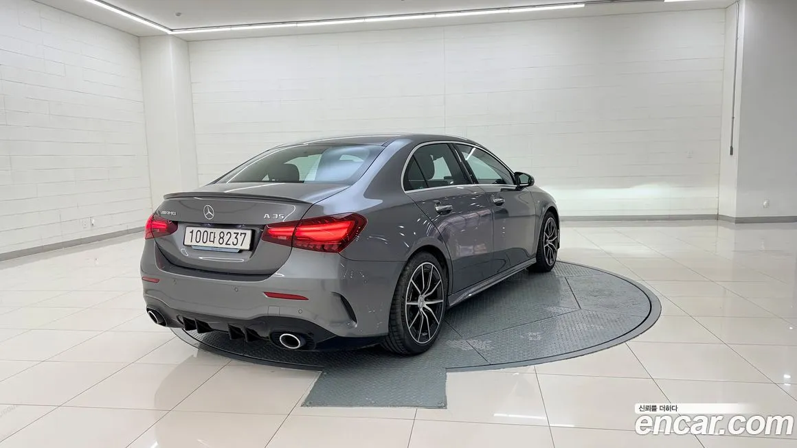 Mercedes-Benz A-Class — фото 8