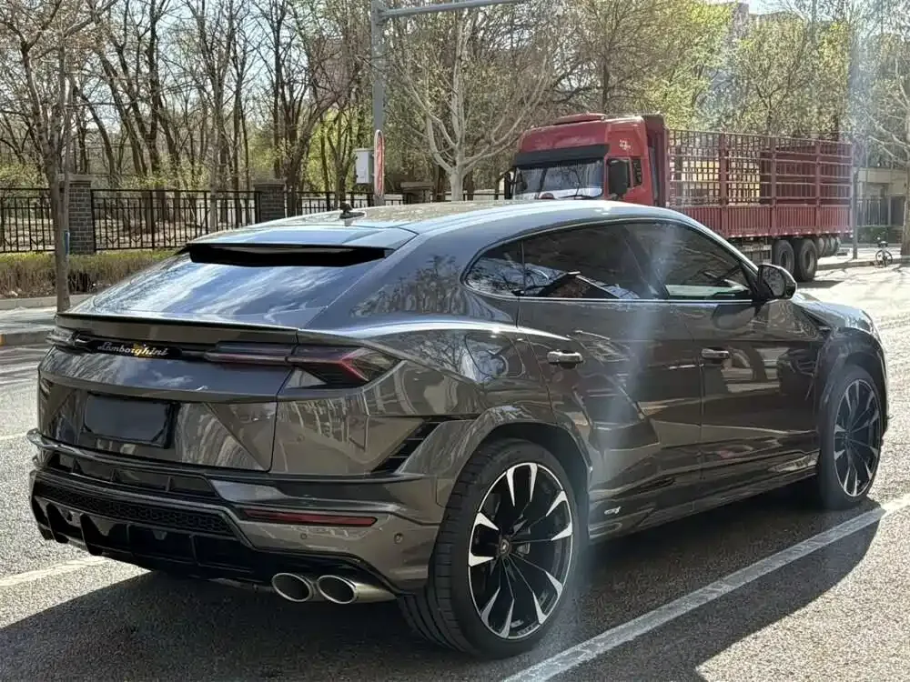 Lamborghini Urus — фото 8