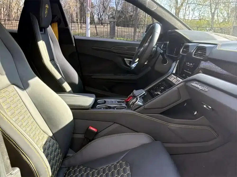 Lamborghini Urus — фото 6