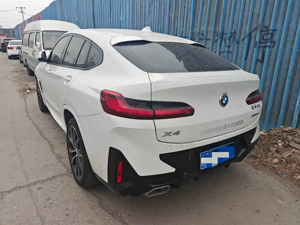 BMW X4 — фото 4