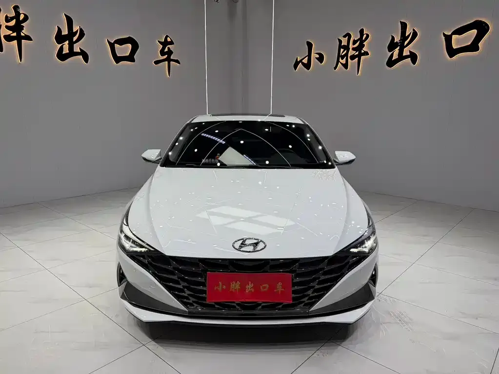 Hyundai Elantra — фото 7