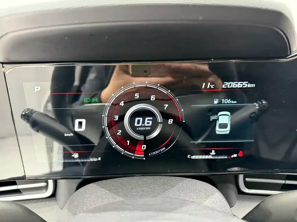 Hyundai Elantra — фото 10